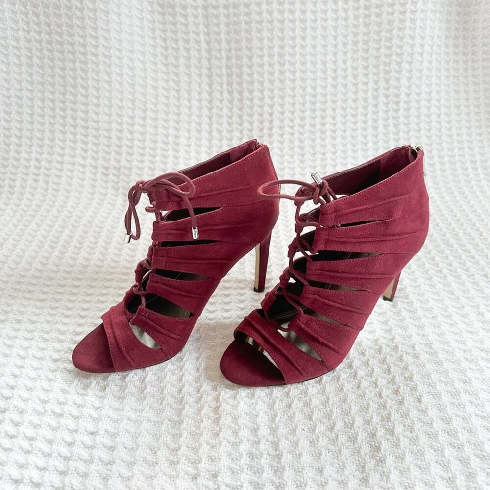 BCBG Generation Women's Burgundy Heels Size 7